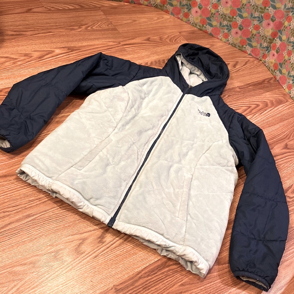 Girls North Face reversible hooded jacket XL